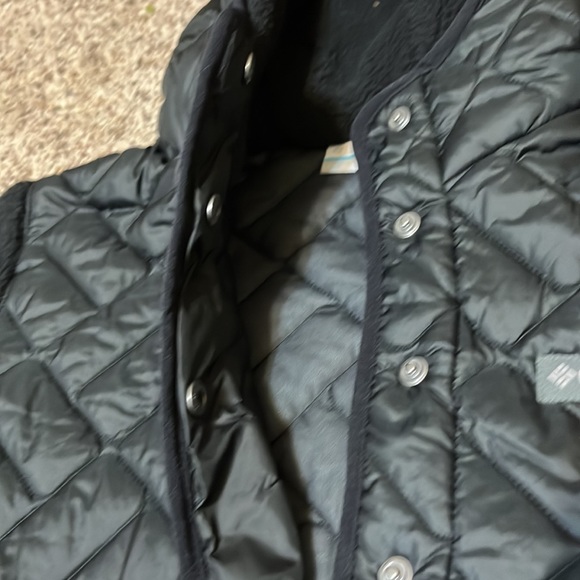 Female Lands End pullover hooded jacket. - Picture 3 of 4